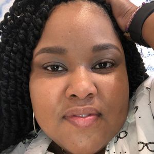 Meet your Posher, Cris